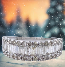 Load image into Gallery viewer, Exquisite Antique & Collectables - Jewellery - Ring - Diamond & White Gold