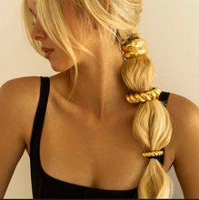 Load image into Gallery viewer, Costume - Jewellery - Hair Bands & Accessories - Ponytail Clips/Combs - Stylish 18 Ct Gold Plated